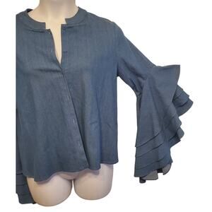 Size M Denim 3/4 Tiered Flare Sleeved Button Down Size M